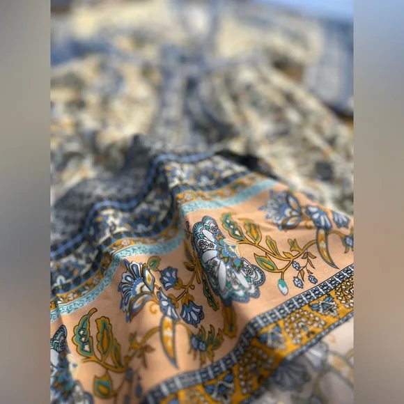 WORLD MARKET Floral Kimono with Blue and Tan Accents - Picture 16 of 17